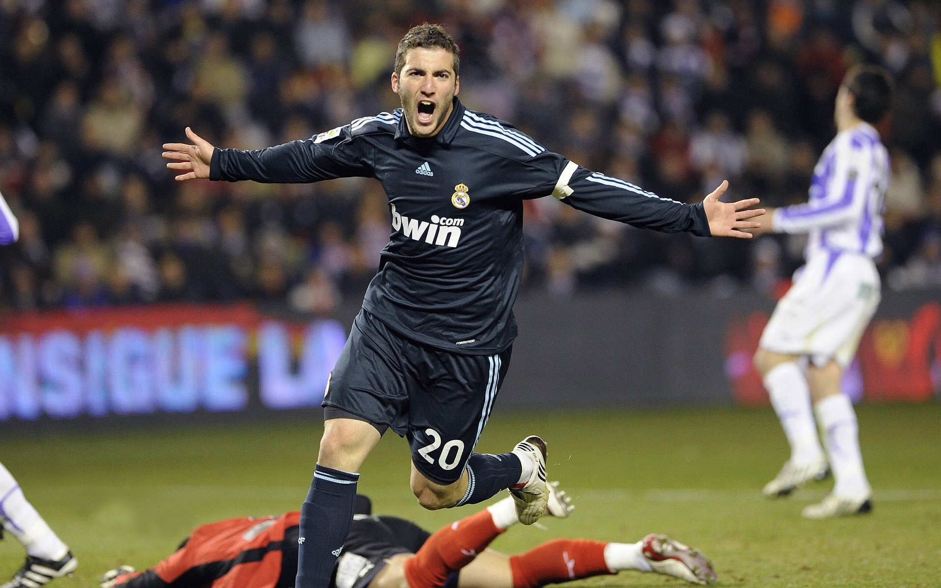 开云体育APP下载-《英雄联盟》系列动画持续火爆，全球影响力扩大，英雄联盟系列动画片